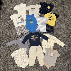 6-9mo Assorted Baby Onesies and Outfits